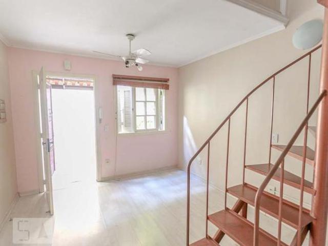 Casa à Venda Camaquã, 2 Quartos, 100 m² Porto Alegre