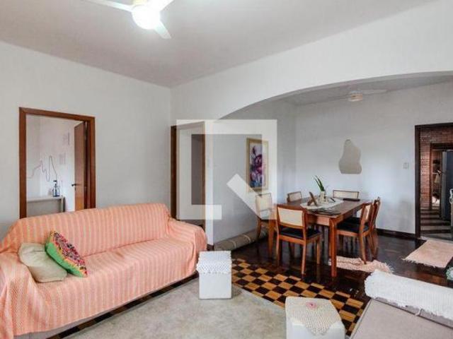 Casa à Venda Camaquã, 3 Quartos, 400 m² Porto Alegre