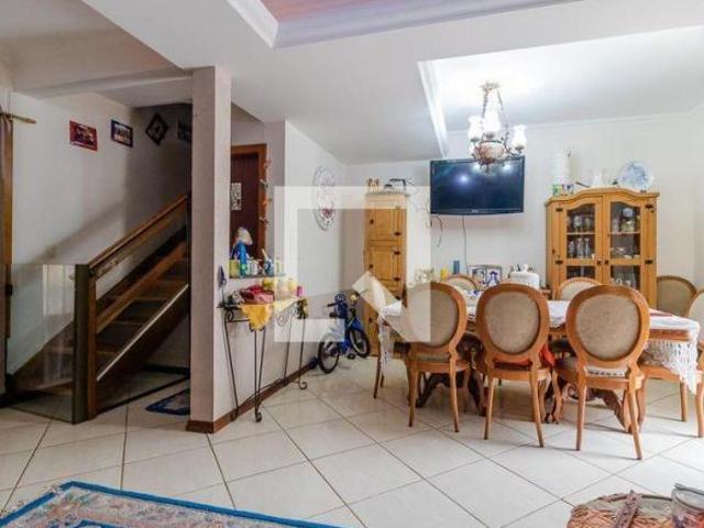 Casa à Venda Camaquã, 3 Quartos, 157 m² Porto Alegre