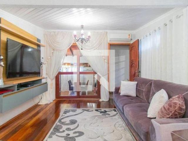 Casa à Venda Camaquã, 4 Quartos, 163 m² Porto Alegre