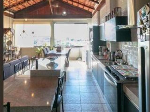Casa à Venda Camargos, 3 Quartos, 360 m² Belo Horizonte