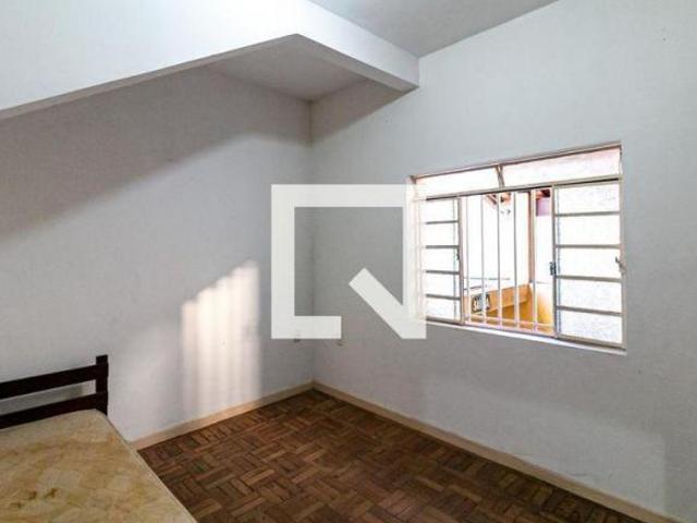 Casa à Venda Camargos, 2 Quartos, 484 m² Belo Horizonte