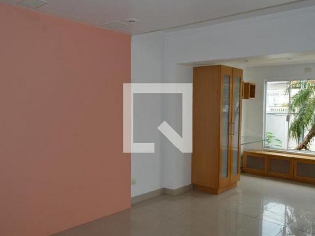 Casa à Venda Cambuci, 4 Quartos, 209 m2