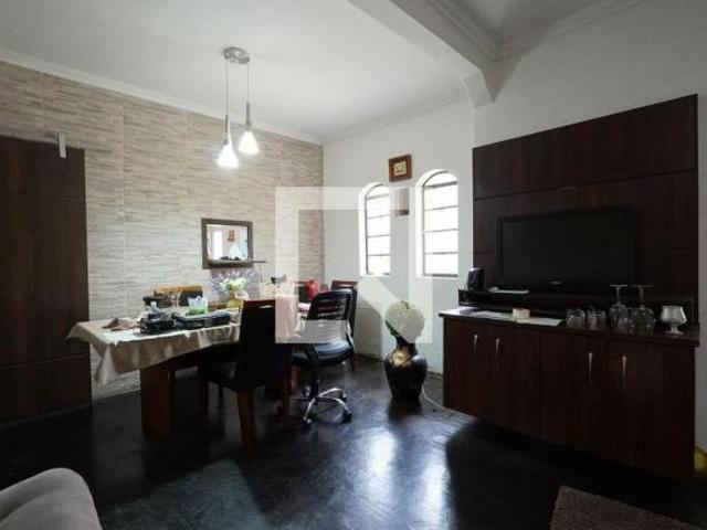 Casa à Venda Cambuci, 4 Quartos, 240 m2