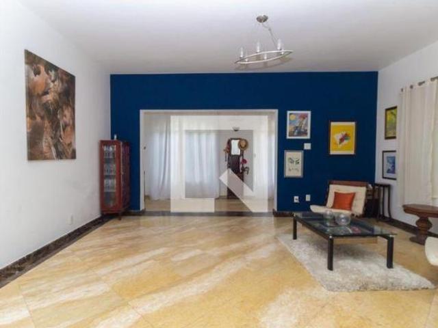 Casa à Venda Cambuci, 3 Quartos, 249 m2