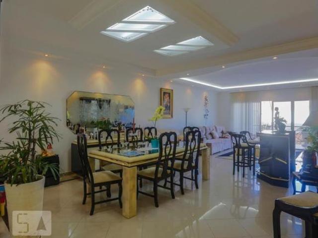 Casa à Venda Cambuci, 3 Quartos, 250 m2