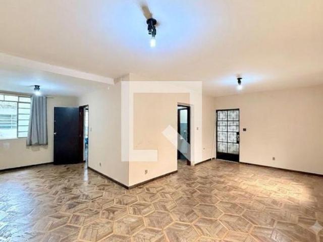 Casa à Venda Campo Belo, 5 Quartos, 225 m2