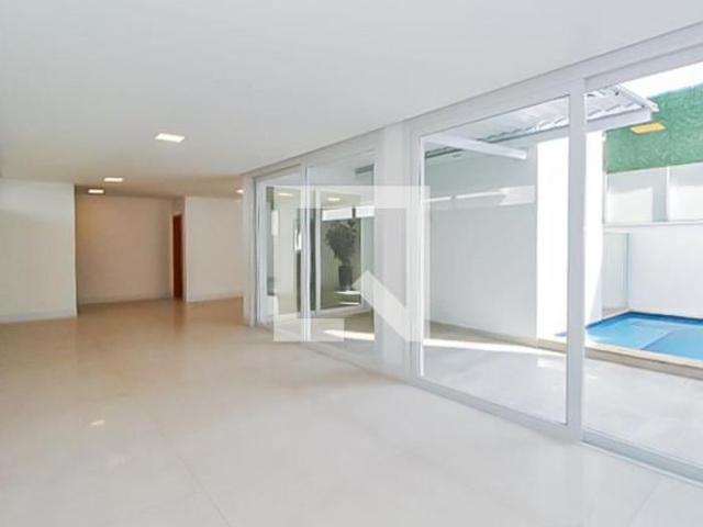 Casa à Venda Campo Belo, 5 Quartos, 332 m2