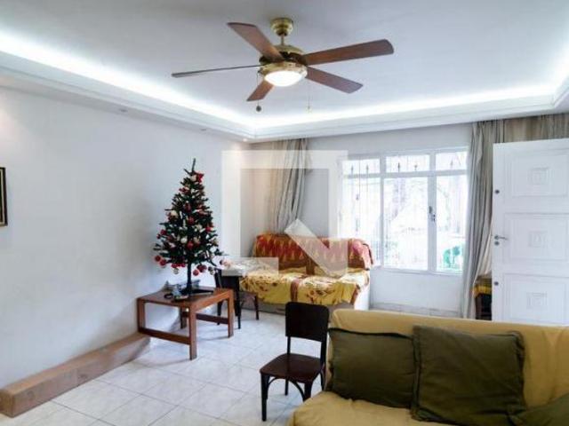 Casa à Venda Campo Belo, 3 Quartos, 200 m² São Paulo