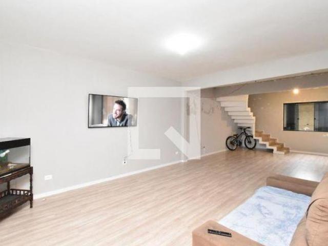 Casa à Venda Campo de Santana, 3 Quartos, 200 m² Curitiba