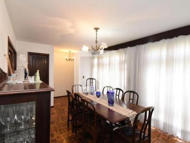 Casa à Venda Campina do Siqueira, 2 Quartos, 250 m² Curitiba