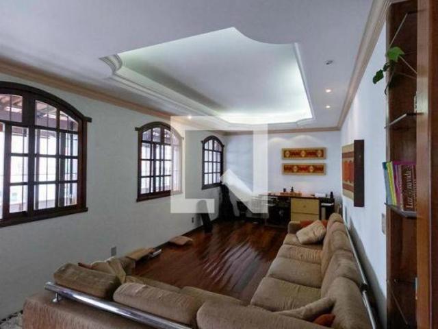 Casa à Venda Castelo, 4 Quartos, 400 m2