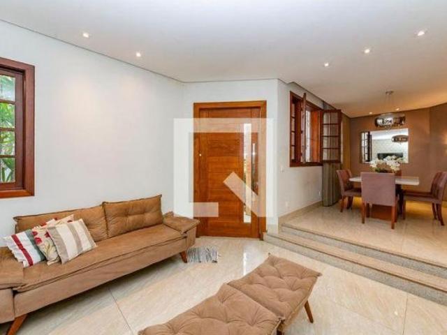 Casa à Venda Castelo, 4 Quartos, 453 m² Belo Horizonte