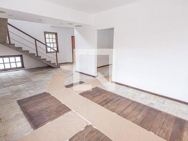 Casa à Venda Castelo, 6 Quartos, 300 m² Belo Horizonte