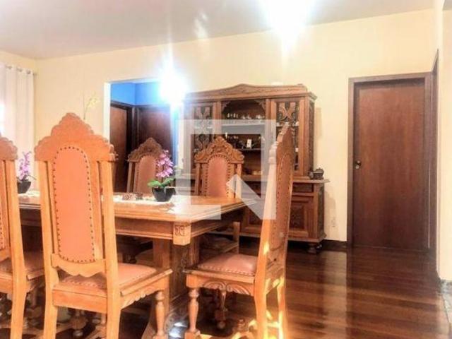 Casa à Venda Castelo, 6 Quartos, 421 m² Belo Horizonte