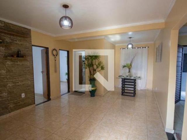 Casa à Venda Ceilândia, 2 Quartos, 530 m² Brasília
