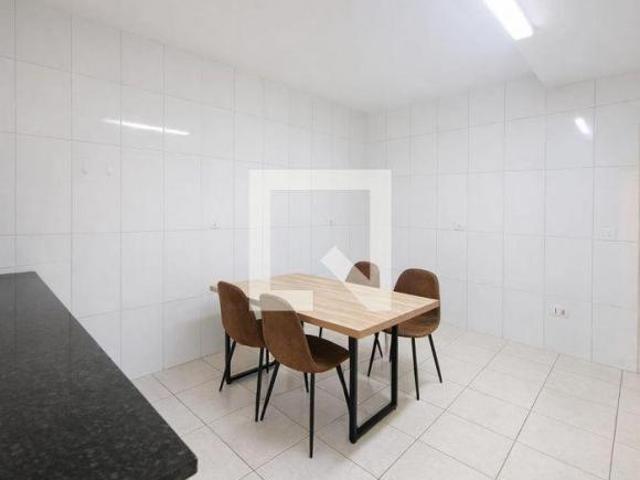 Casa à Venda Centro, 2 Quartos, 85 m2