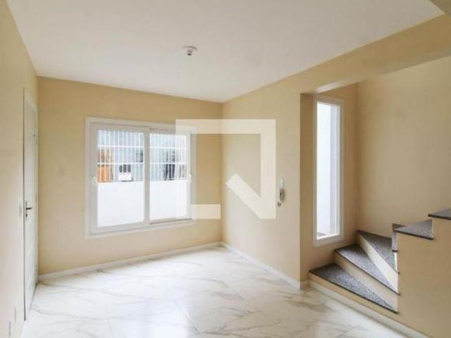 Casa à Venda Centro, 2 Quartos, 89 m² Canoas