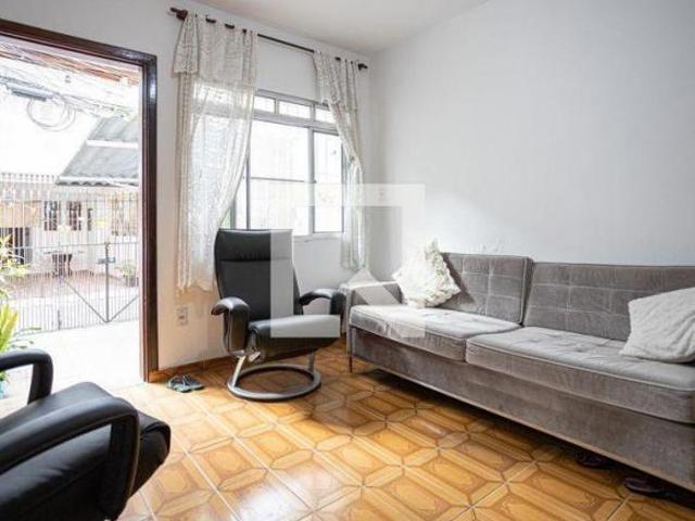 Casa à Venda Centro, 2 Quartos, 104 m2