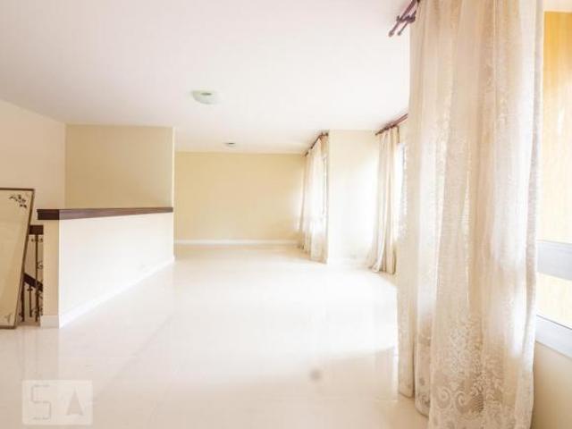 Casa à Venda Centro, 4 Quartos, 300 m² Osasco