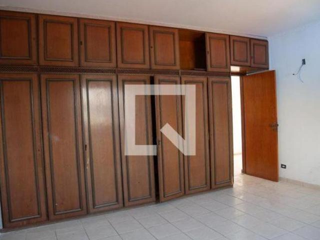 Casa à Venda Centro, 5 Quartos, 450 m2