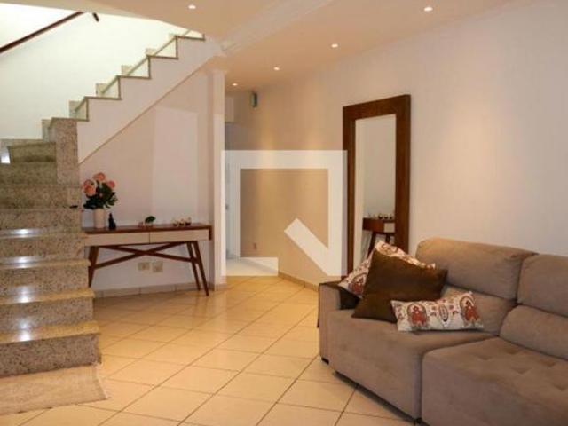 Casa à Venda Cerâmica, 3 Quartos, 177 m² São Caetano do Sul