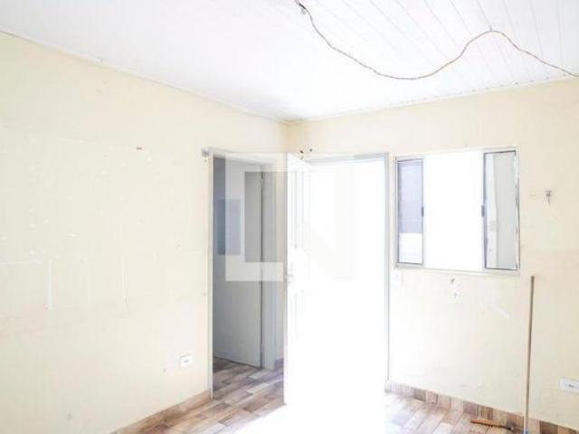 Casa à Venda Cerâmica, 2 Quartos, 91 m² São Caetano do Sul