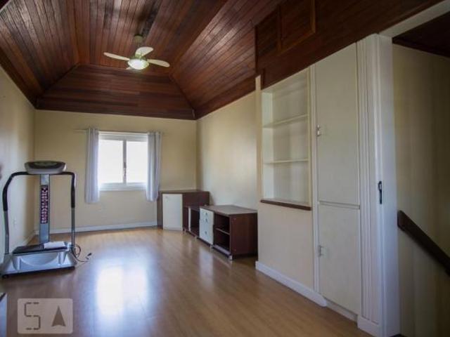 Casa à Venda Chácara das Pedras, 4 Quartos, 220 m² Porto Alegre