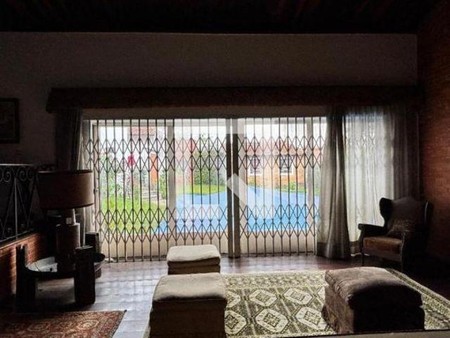 Casa à Venda Chácara Inglesa, 3 Quartos, 684 m² São Paulo