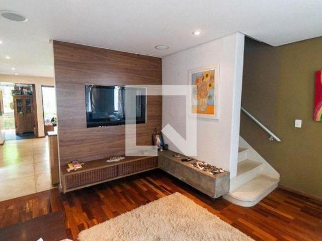 Casa à Venda Chácara Inglesa, 3 Quartos, 165 m² São Paulo