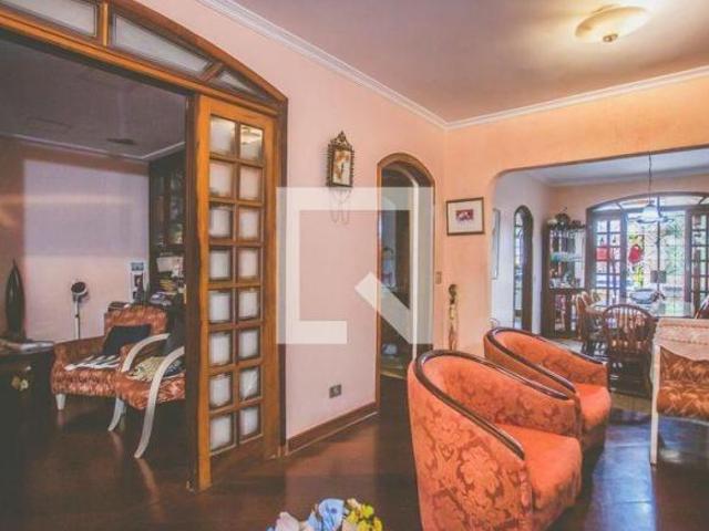 Casa à Venda Chácara Inglesa, 4 Quartos, 198 m2
