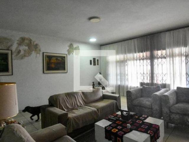 Casa à Venda Chácara Mafalda, 3 Quartos, 400 m² São Paulo