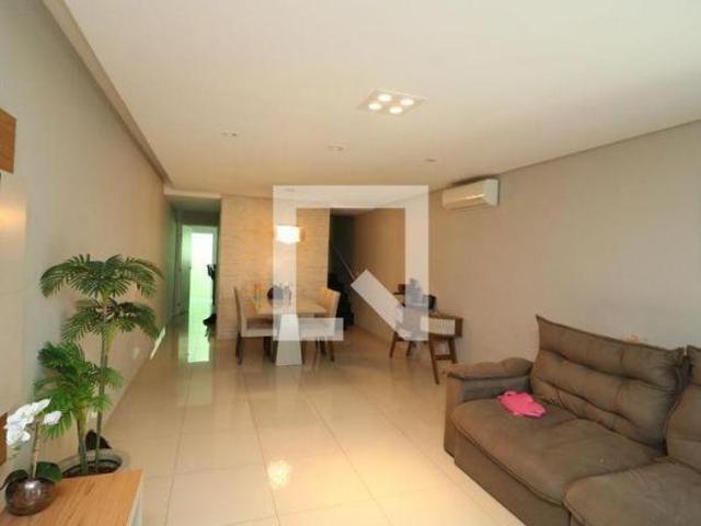 Casa à Venda Chácara Mafalda, 3 Quartos, 190 m² São Paulo