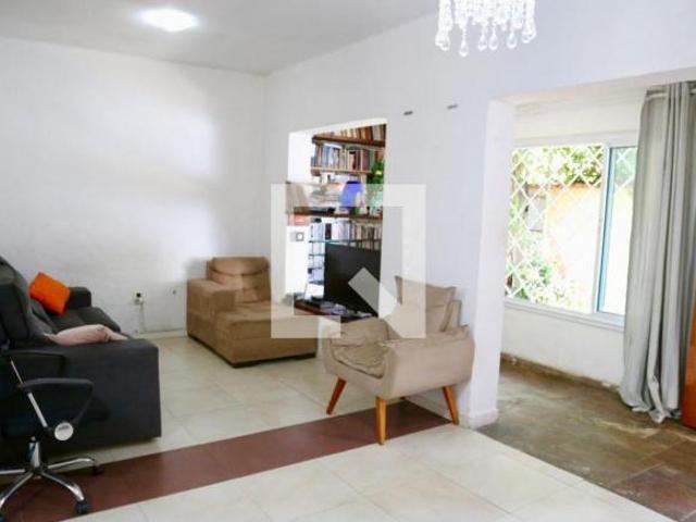 Casa à Venda Chácara Santo Antonio, 3 Quartos, 150 m2