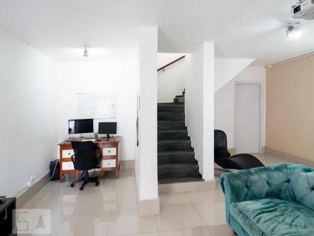Casa à Venda Chácara Santo Antonio, 3 Quartos, 250 m² São Paulo