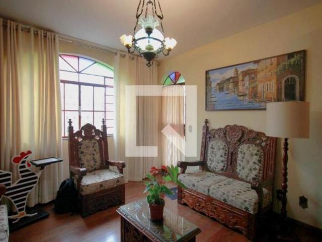Casa à Venda Cidade Nova, 4 Quartos, 330 m2