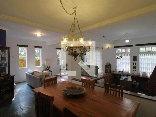 Casa à Venda Cidade Dutra, 3 Quartos, 185 m² São Paulo