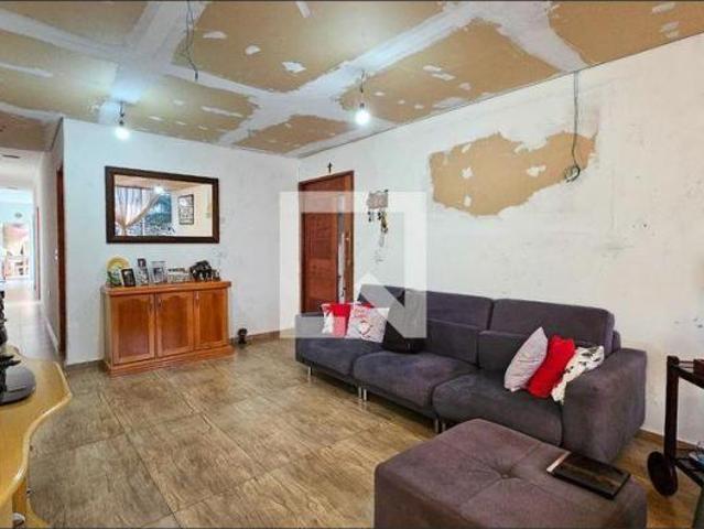 Casa à Venda Cidade Dutra, 4 Quartos, 250 m2
