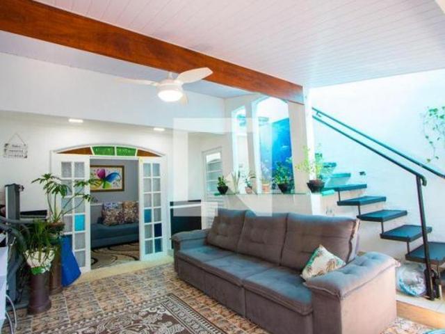 Casa à Venda Cidade Sao Jorge, 3 Quartos, 160 m2