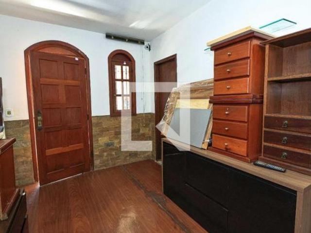 Casa à Venda Cinquentenário, 3 Quartos, 540 m² Belo Horizonte