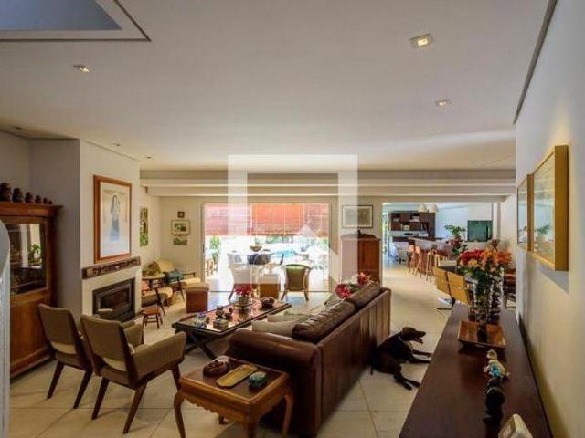 Casa à Venda Cristal, 4 Quartos, 409 m² Porto Alegre