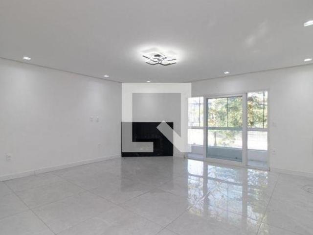 Casa à Venda Cristal, 6 Quartos, 350 m² Porto Alegre