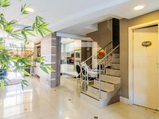 Casa à Venda Cristal, 3 Quartos, 220 m² Porto Alegre