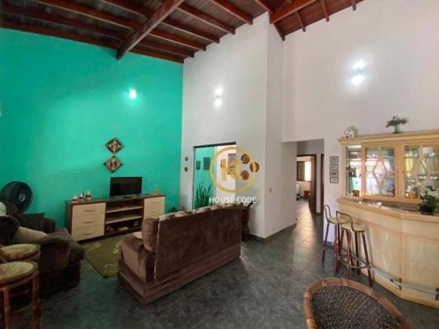 Casa à venda a 50 metros da praia no bairro São José – Peruíbe | R$ 550.000,00