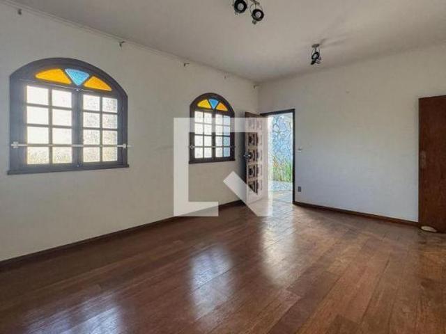 Casa à Venda Anchieta, 4 Quartos, 230 m² Belo Horizonte