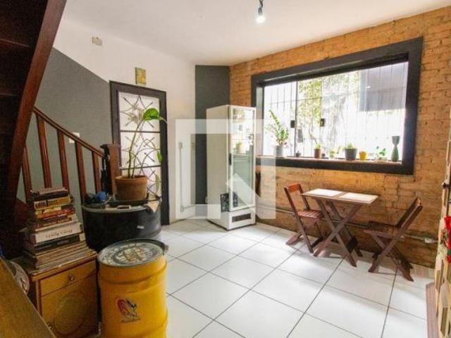 Casa à Venda Água Branca, 2 Quartos, 80 m² São Paulo