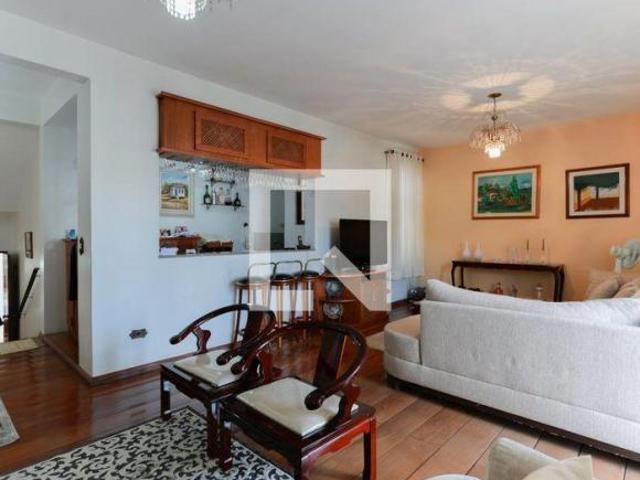 Casa à Venda Água Fria, 3 Quartos, 320 m² São Paulo