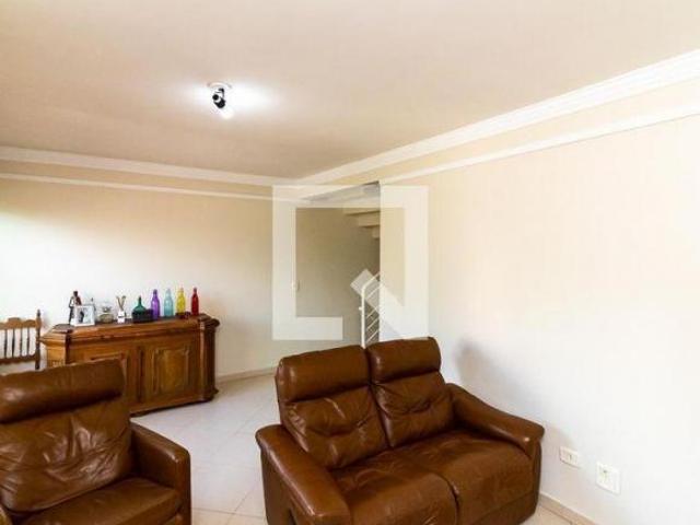 Casa à Venda Água Fria, 4 Quartos, 160 m2