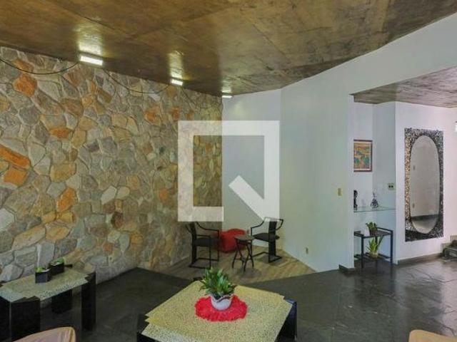 Casa à Venda Alto Caiçaras, 4 Quartos, 360 m² Belo Horizonte