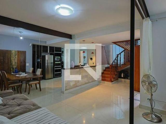 Casa à Venda Alto Caiçaras, 3 Quartos, 400 m² Belo Horizonte